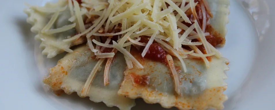 Raviolis rellenos de Espinaca y queso crema/Ricotta